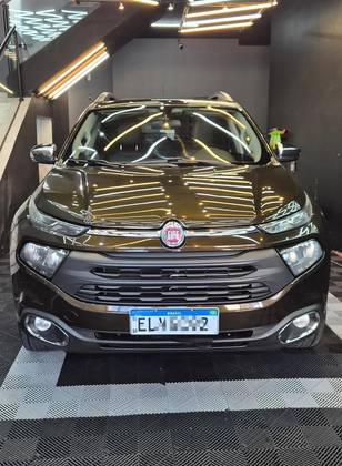 FIAT TORO 1.8 16V EVO FLEX FREEDOM AT6 FIAT TORO 1.8 16V EVO FLEX FREEDOM AT6